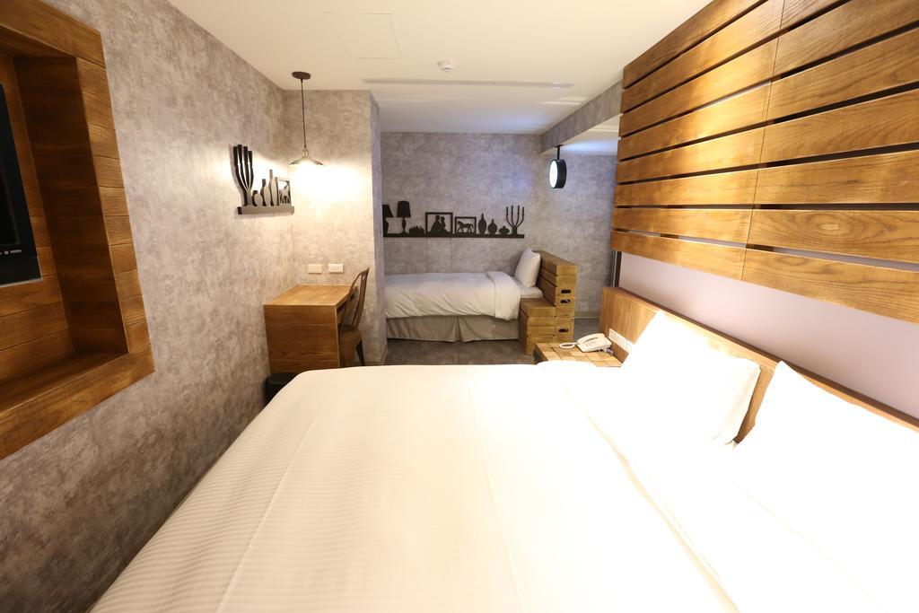 Central Hotel Taoyuan Exterior foto